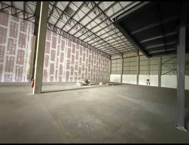 3,743M² WAREHOUSE TO LET IN SPARTAN